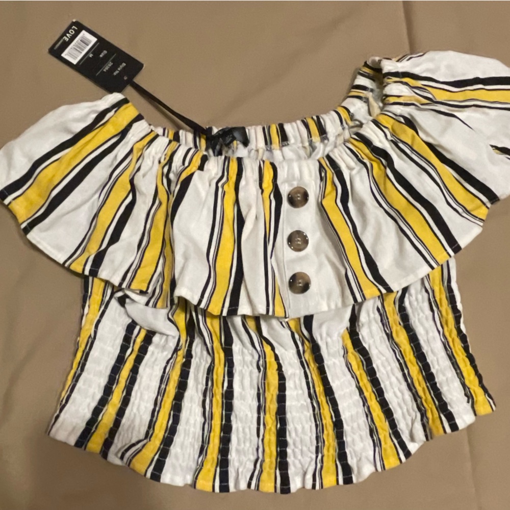 Short Sleeve yellow Black and white striped crop top